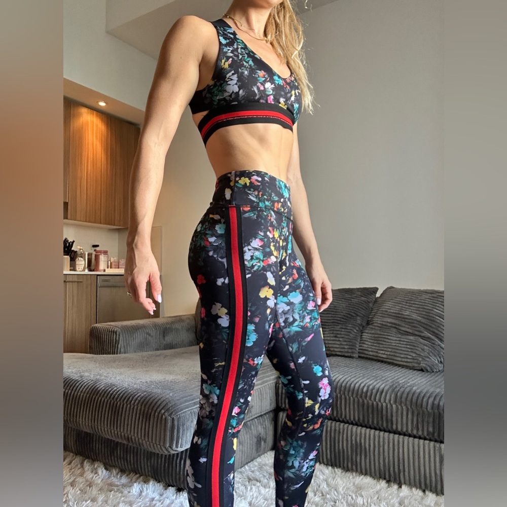 Noli yoga set- SOLD AS A SET.